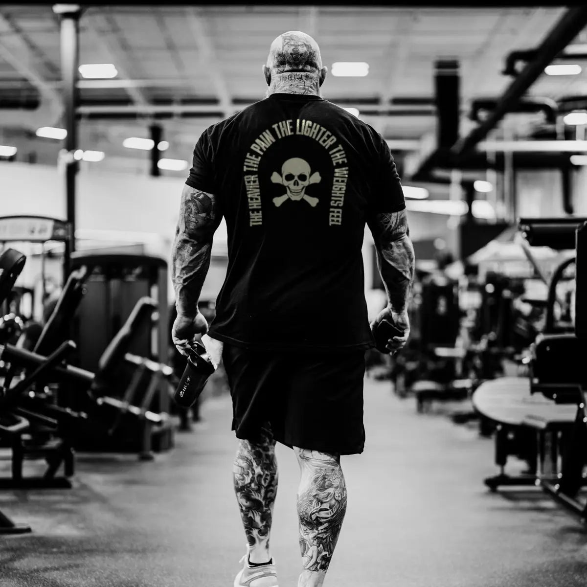 The heavier the pain the lighter the weights feel Print Men's T-shirt