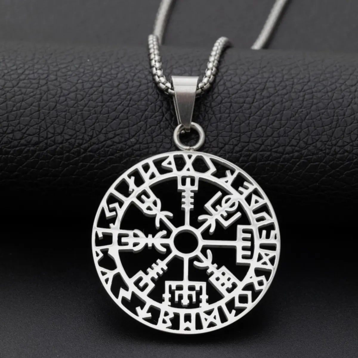 Viking Rune Lucky Round Pendant Necklace