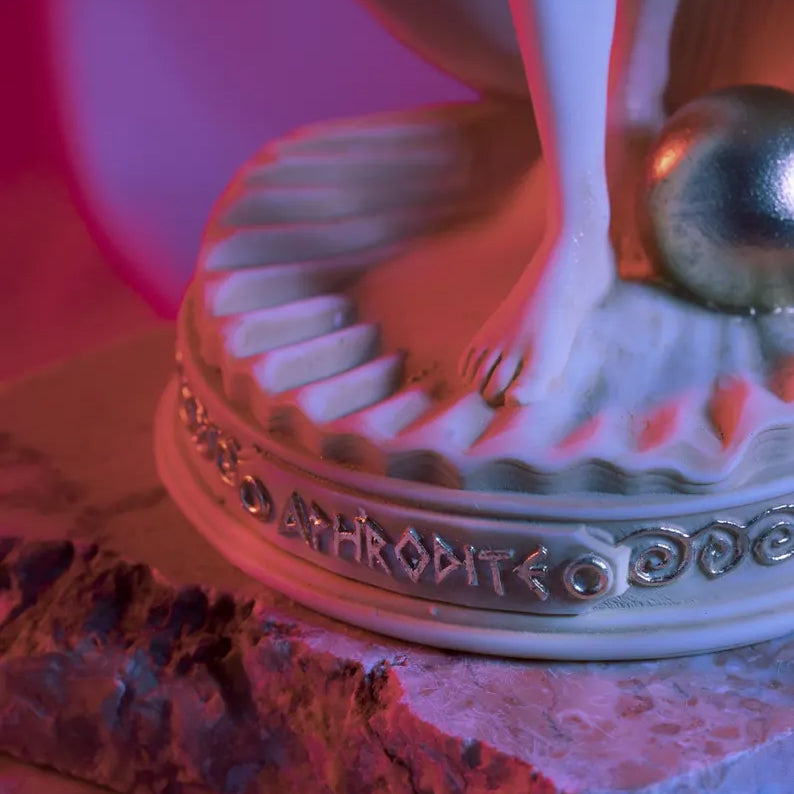 Aphrodite Greek Goddess Statue – Symbol of Beauty & Love