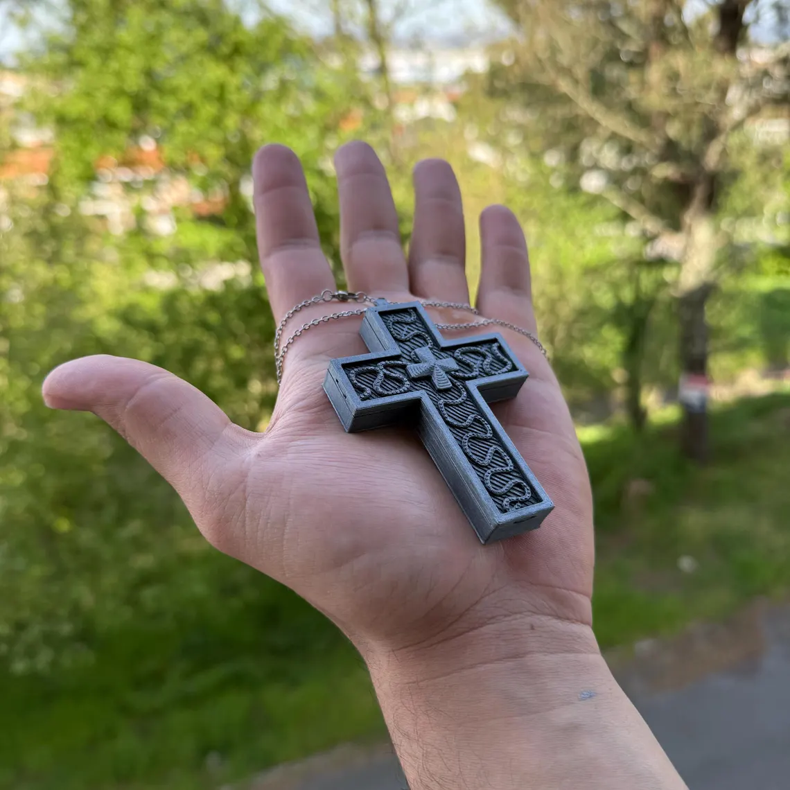 Thanos 230 Cross Necklace