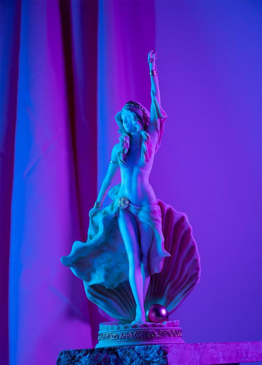Aphrodite Greek Goddess Statue – Symbol of Beauty & Love